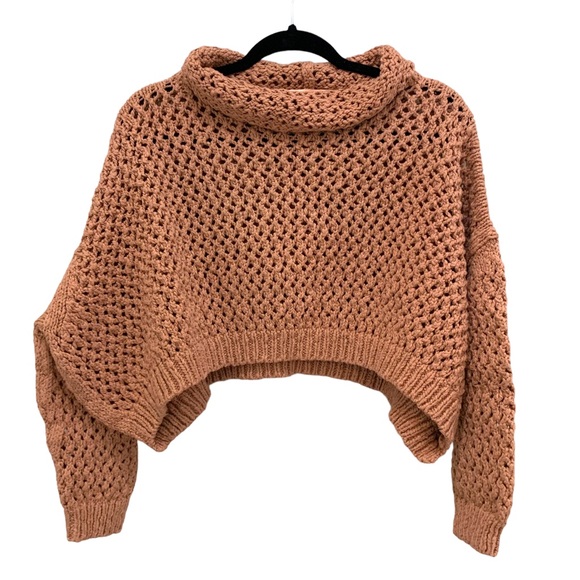 Free People Sweaters - Free people oversized cropped knit tan peach 190% cotton cowl sweater